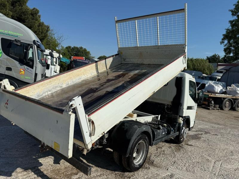 Mitsubishi Fuso Canter 3C15 - Tipper van: picture 4 Mitsubishi Fuso Canter 3C15 - Tipper van: picture 4