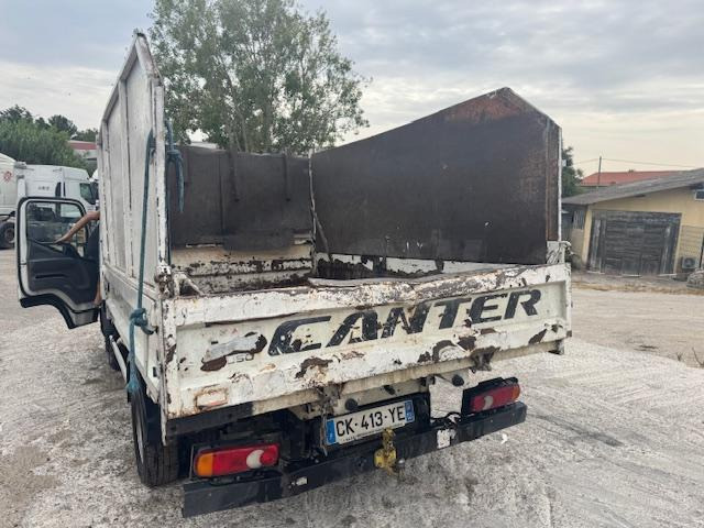 Mitsubishi Fuso FUSO CANTER 35C13 BENNE - Tipper van: picture 4 Mitsubishi Fuso FUSO CANTER 35C13 BENNE - Tipper van: picture 4
