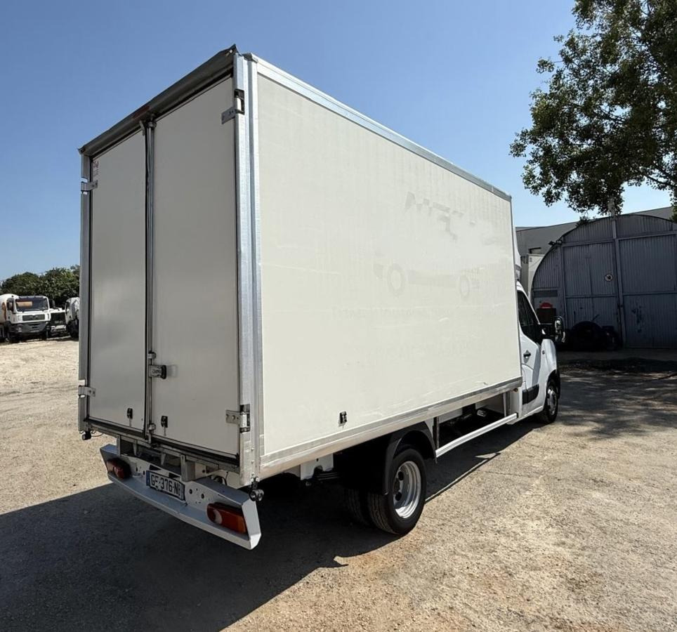 Renault Master 2.5 DCI 150 - Closed box van: picture 4 Renault Master 2.5 DCI 150 - Closed box van: picture 4