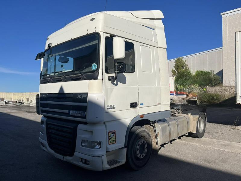 DAF XF 105.460 - Tractor unit: picture 1 DAF XF 105.460 - Tractor unit: picture 1