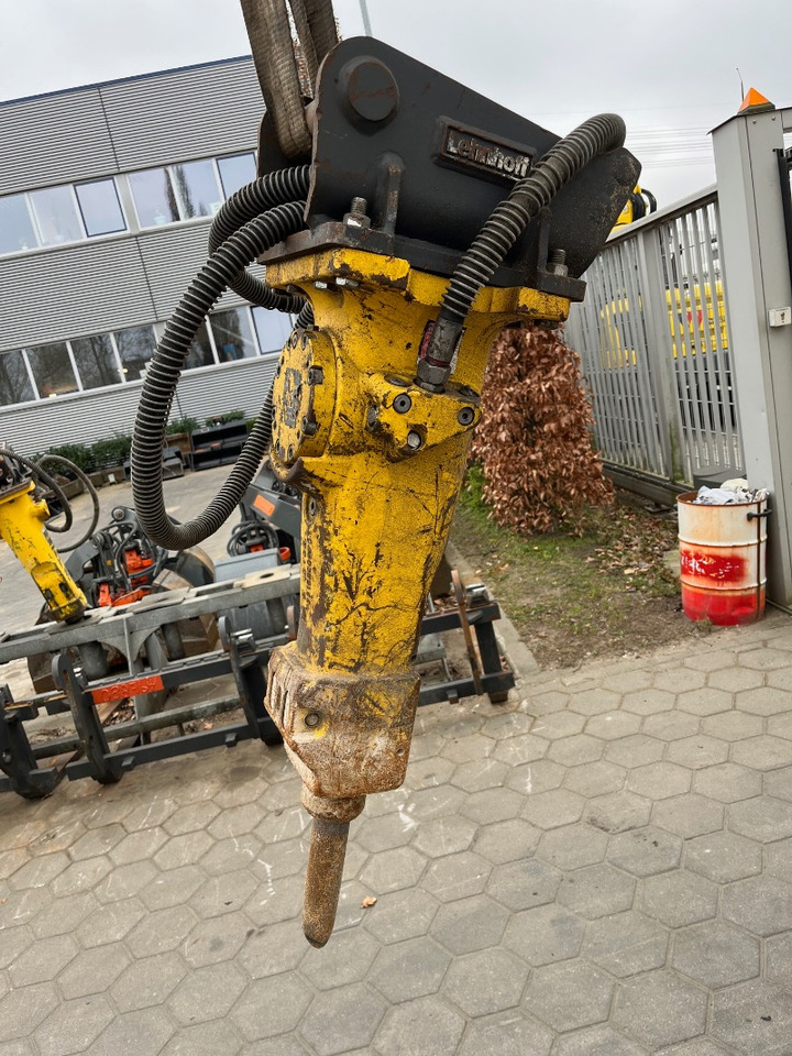 Atlas Copco SB152 - Hydraulic hammer: picture 1 Atlas Copco SB152 - Hydraulic hammer: picture 1