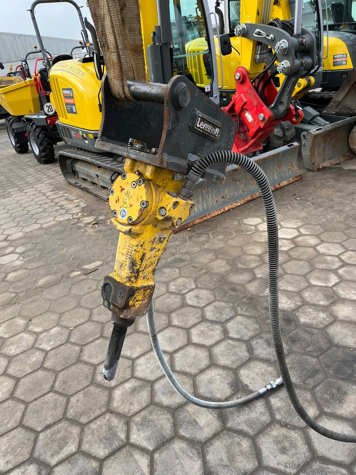 Atlas Copco SB52 - Hydraulic hammer: picture 1 Atlas Copco SB52 - Hydraulic hammer: picture 1