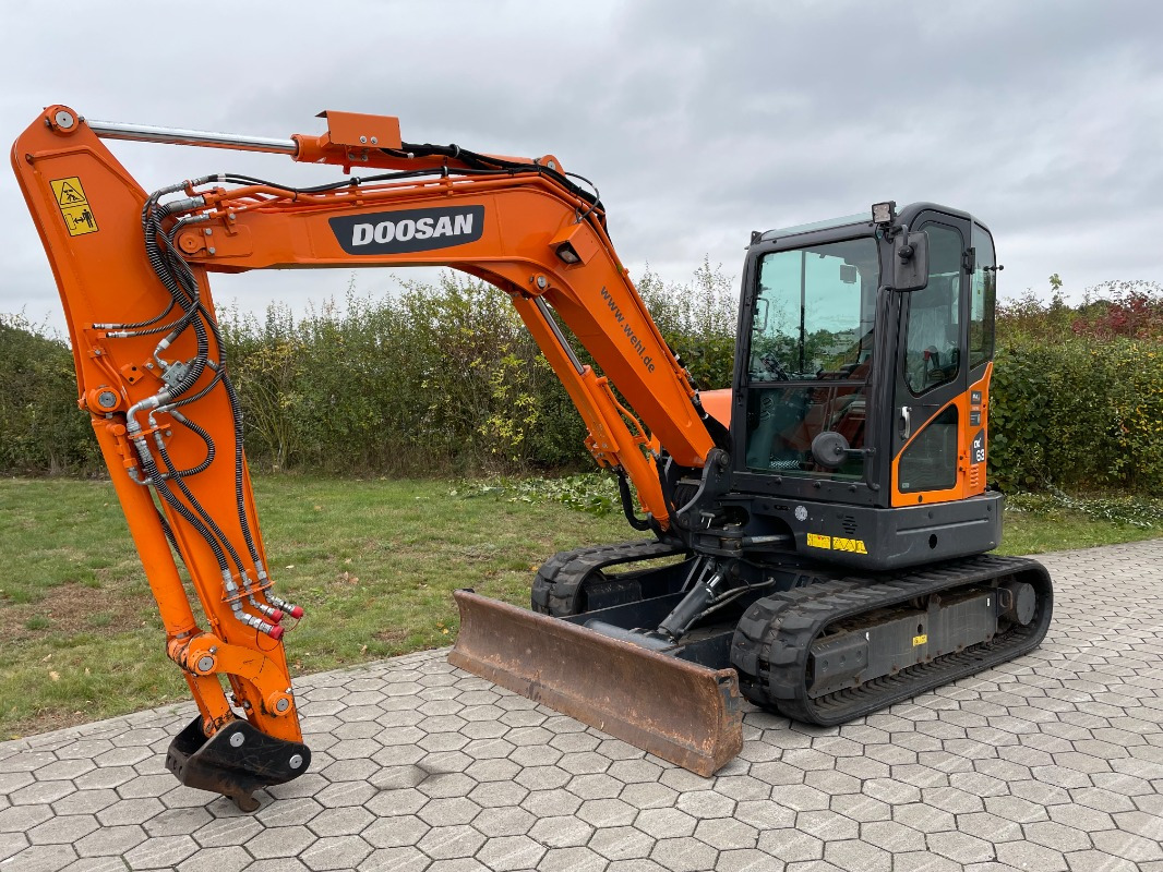 Doosan DX63-3 - Mini excavator: picture 1 Doosan DX63-3 - Mini excavator: picture 1
