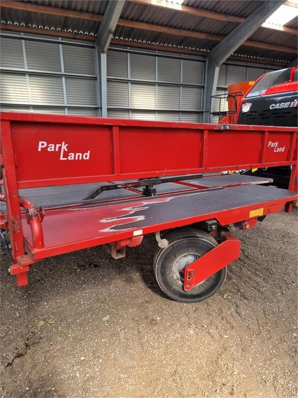 Massey Ferguson >190 bigpallepresser Parkland Ballevogn - Square baler: picture 5 Massey Ferguson >190 bigpallepresser Parkland Ballevogn - Square baler: picture 5