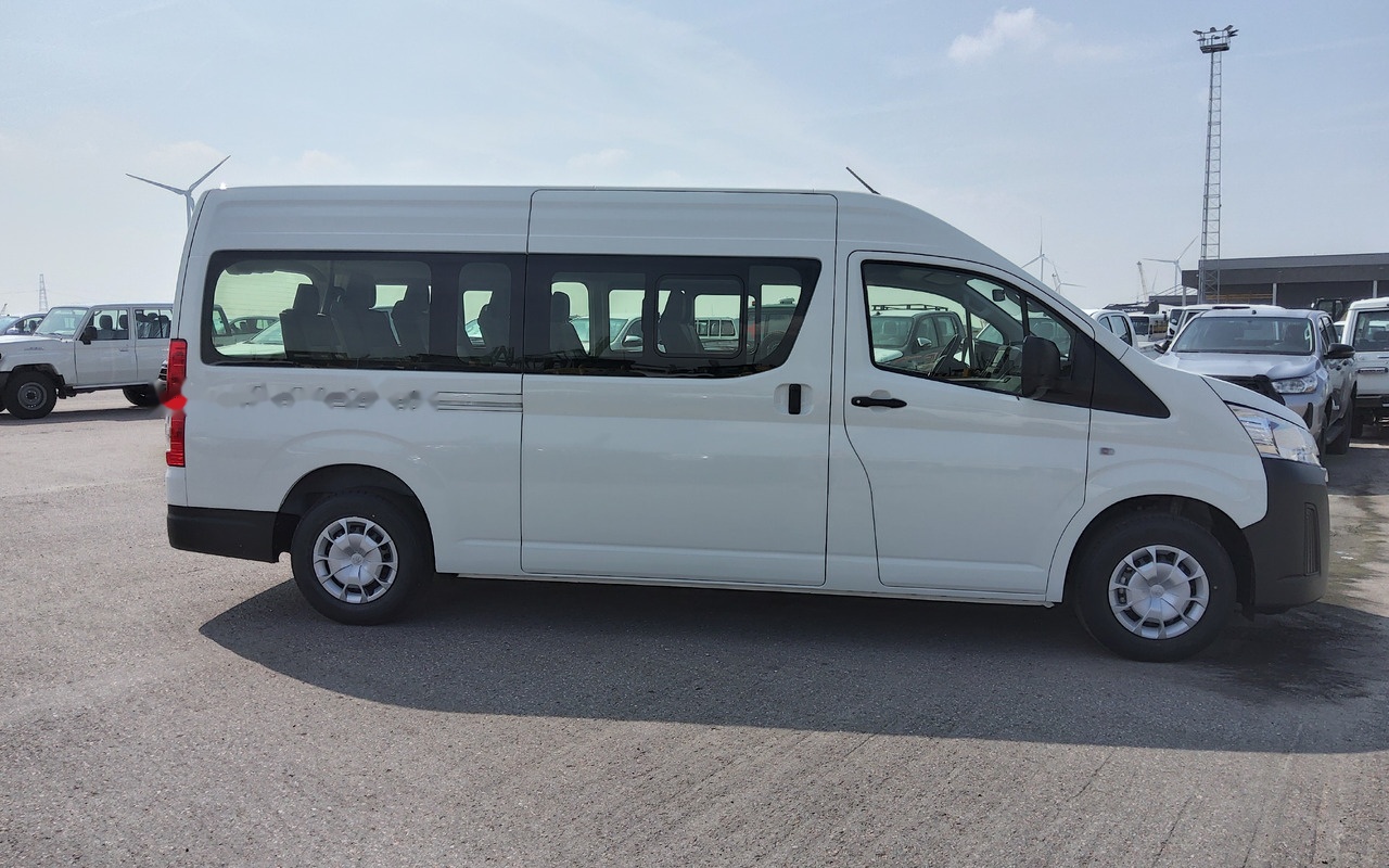 New Minibus, People carrier Toyota Hiace HIGH ROOF / TOIT HAUT 2.8L Diesel Manual base: picture 7