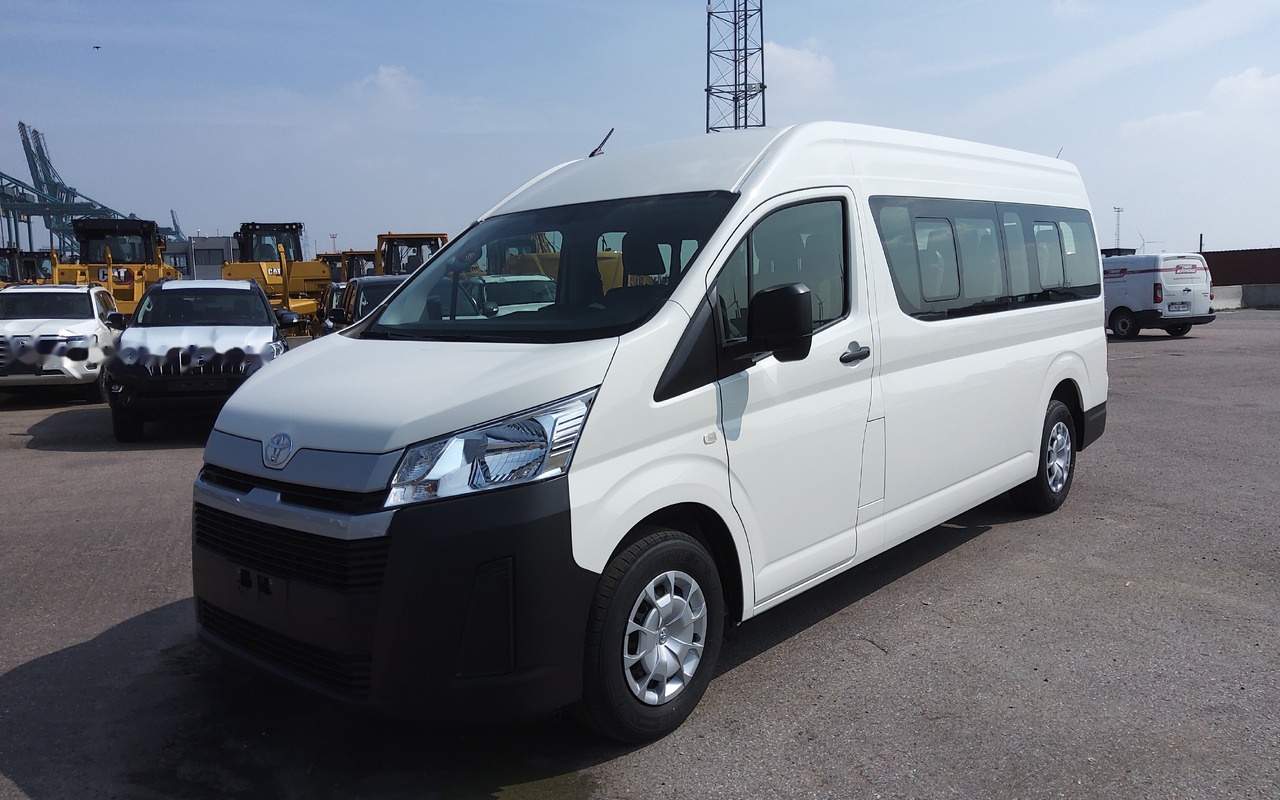 Toyota Hiace HIGH ROOF / TOIT HAUT 2.8L Diesel Manual base - Minibus, People carrier: picture 1 Toyota Hiace HIGH ROOF / TOIT HAUT 2.8L Diesel Manual base - Minibus, People carrier: picture 1