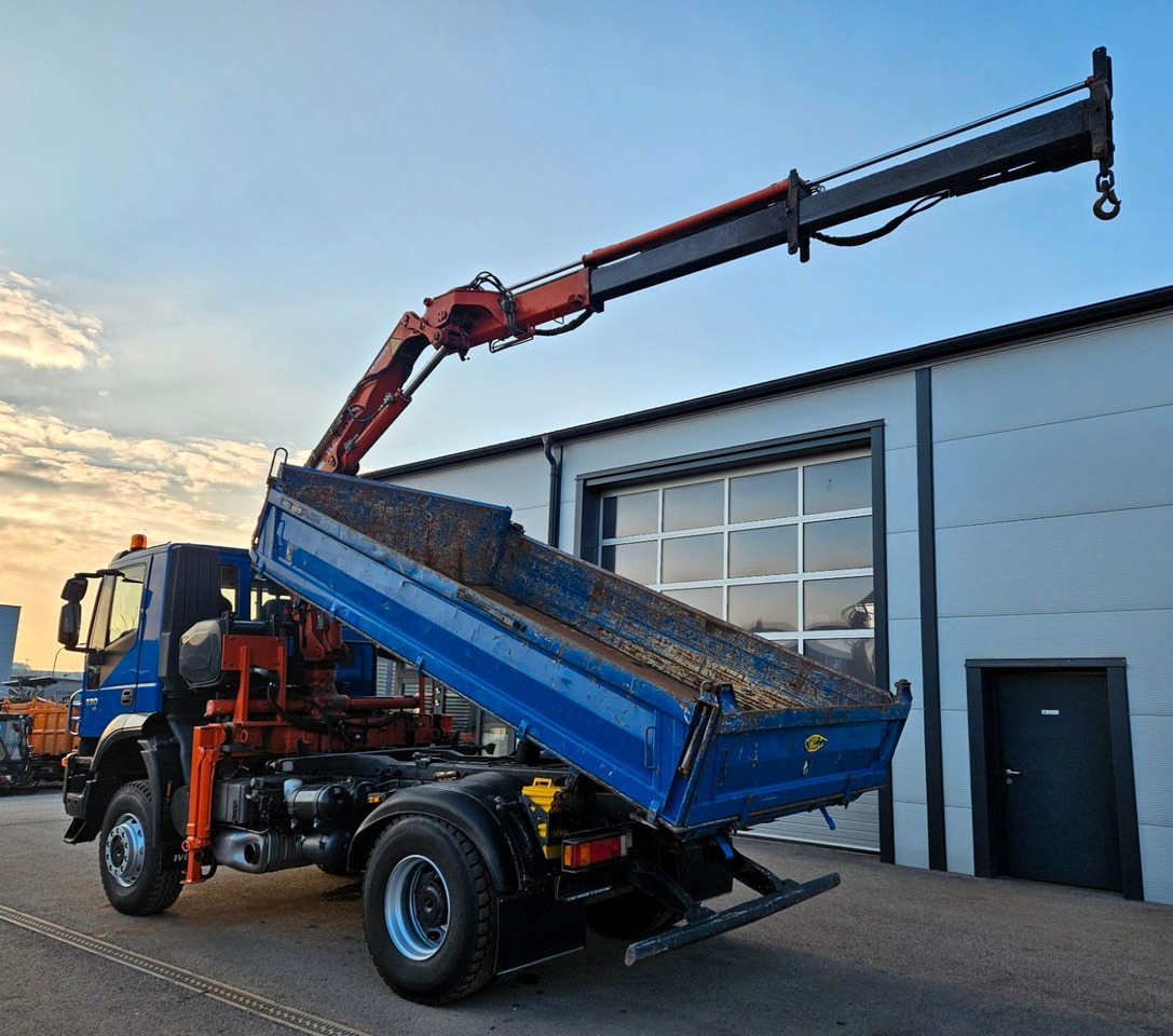 Iveco Trakker 190T33 4x4 Euro5 Kran Atlas 120.2E Funk - Tipper, Crane truck: picture 5 Iveco Trakker 190T33 4x4 Euro5 Kran Atlas 120.2E Funk - Tipper, Crane truck: picture 5