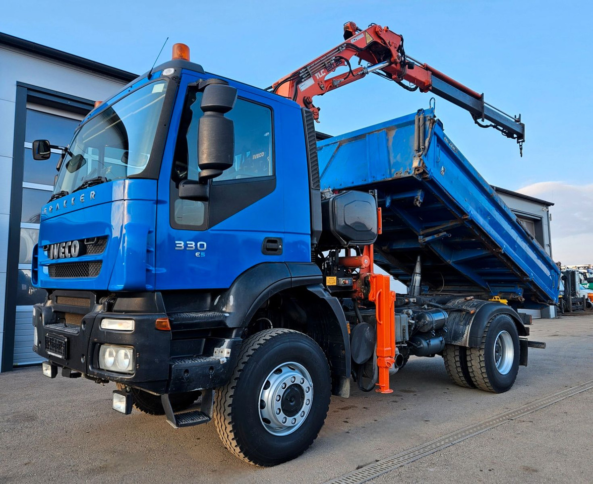 Iveco Trakker 190T33 4x4 Euro5 Kran Atlas 120.2E Funk - Tipper, Crane truck: picture 3 Iveco Trakker 190T33 4x4 Euro5 Kran Atlas 120.2E Funk - Tipper, Crane truck: picture 3