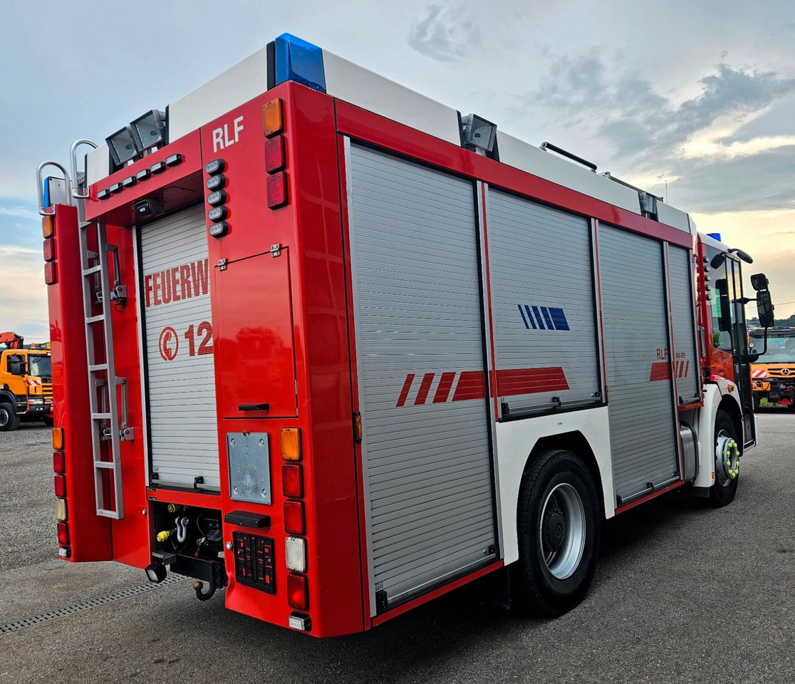 Mercedes-Benz 1829 Feuerwehr Ziegler RLF 2000/300 TLF Winde - Fire engine: picture 4 Mercedes-Benz 1829 Feuerwehr Ziegler RLF 2000/300 TLF Winde - Fire engine: picture 4
