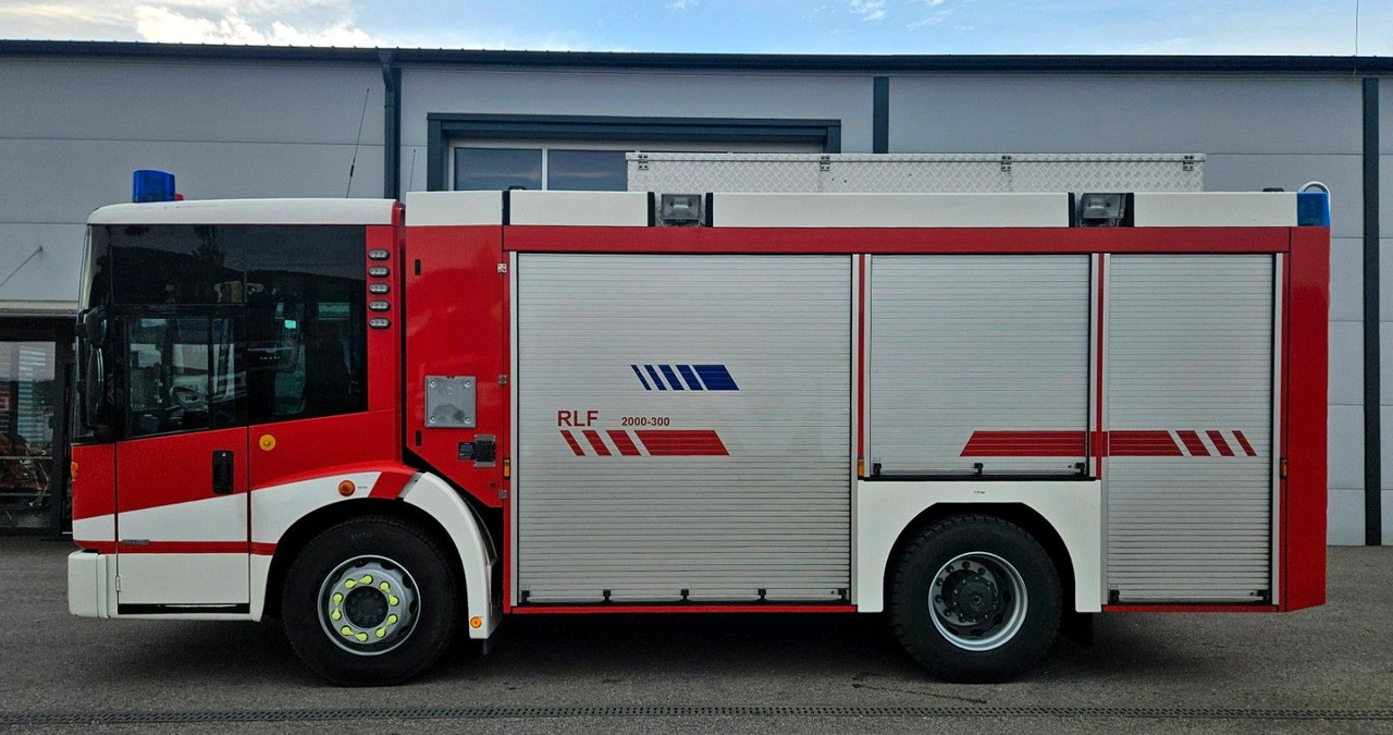 Mercedes-Benz 1829 Feuerwehr Ziegler RLF 2000/300 TLF Winde - Fire engine: picture 2 Mercedes-Benz 1829 Feuerwehr Ziegler RLF 2000/300 TLF Winde - Fire engine: picture 2