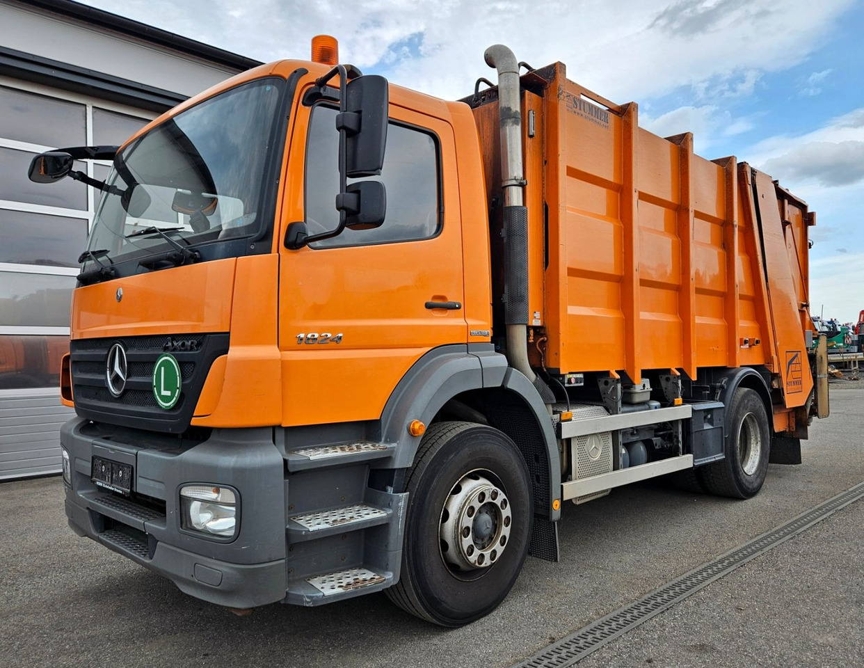 Mercedes-Benz AXOR 1824 ZOELLER Stummer Medium Variopress - Refuse truck: picture 1 Mercedes-Benz AXOR 1824 ZOELLER Stummer Medium Variopress - Refuse truck: picture 1