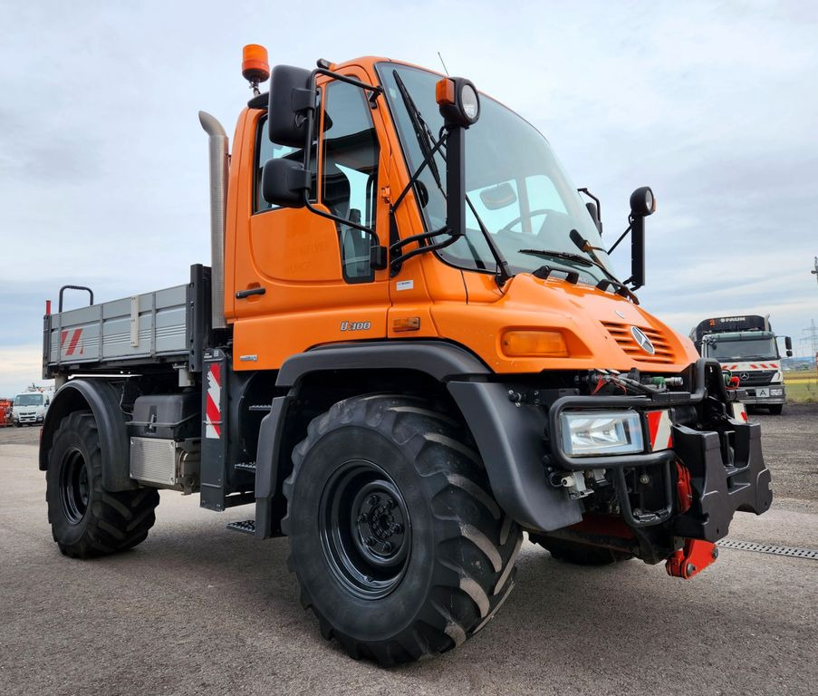 Unimog U300 Agrar Euro5 Hydrostat Variopilot  - Tipper: picture 5 Unimog U300 Agrar Euro5 Hydrostat Variopilot  - Tipper: picture 5