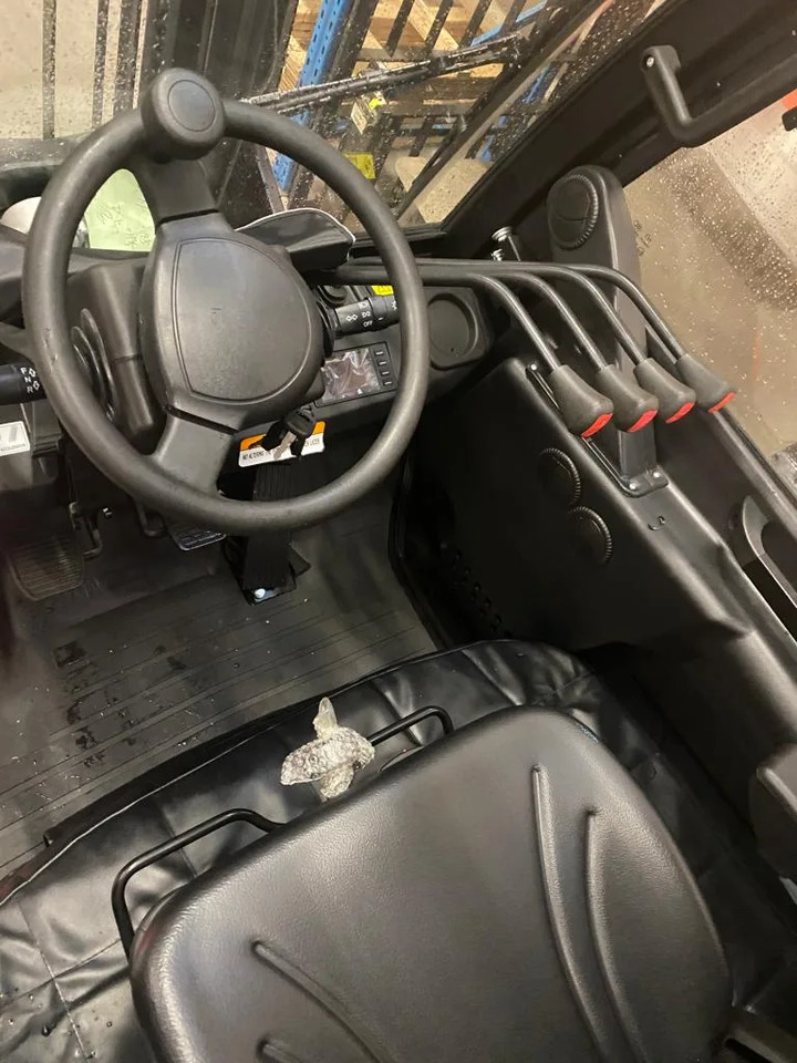 HC CPCD38-XRW92F - Diesel forklift: picture 2 HC CPCD38-XRW92F - Diesel forklift: picture 2