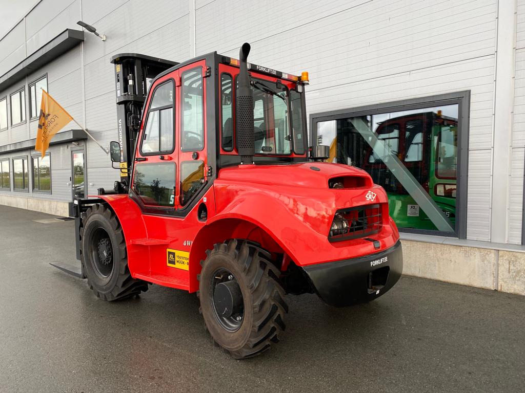 HC CPCD50-XW95C-RT4 - Rough terrain forklift: picture 3 HC CPCD50-XW95C-RT4 - Rough terrain forklift: picture 3