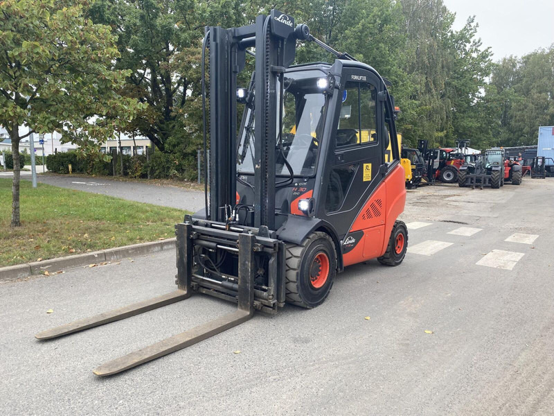 Diesel forklift Linde H30D: picture 1
