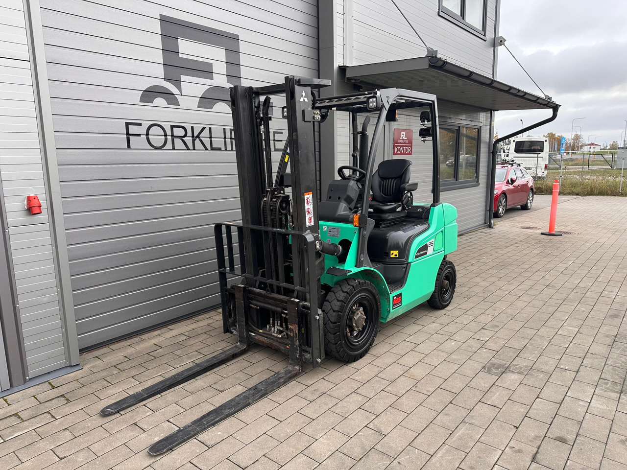 Mitsubishi FD25N3 - Diesel forklift: picture 1 Mitsubishi FD25N3 - Diesel forklift: picture 1