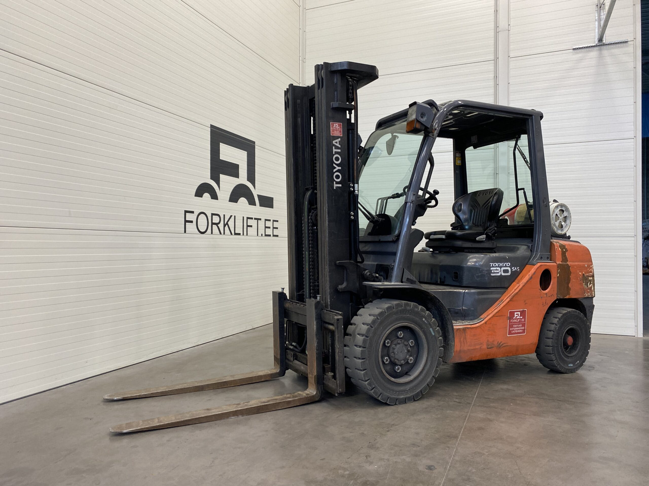 Toyota 02-8FGF30 - LPG forklift: picture 1 Toyota 02-8FGF30 - LPG forklift: picture 1