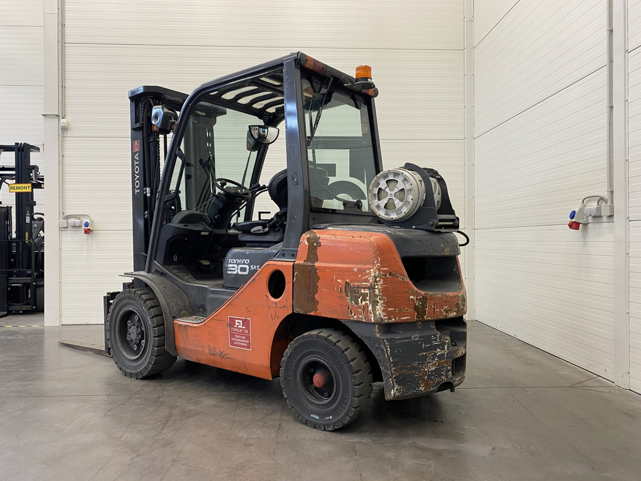 Toyota 02-8FGF30 - LPG forklift: picture 2 Toyota 02-8FGF30 - LPG forklift: picture 2