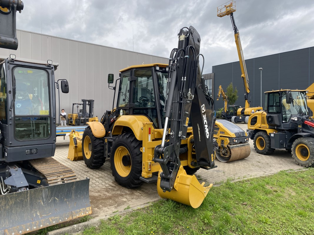 XCMG XC8-S3580 - Backhoe loader: picture 3 XCMG XC8-S3580 - Backhoe loader: picture 3