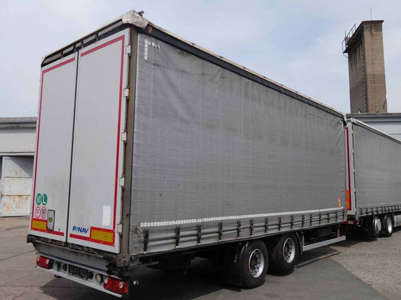 Renault T520 6x2 + trailer, 120m3, 2x Liftachse - Curtain side truck: picture 5 Renault T520 6x2 + trailer, 120m3, 2x Liftachse - Curtain side truck: picture 5