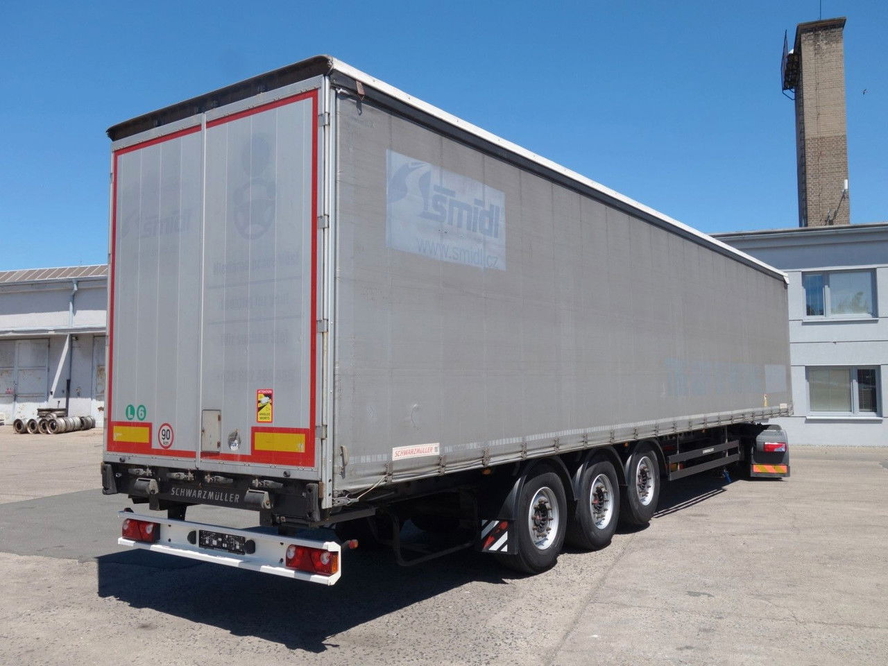 Schwarzmüller SPA 3/E Standard, Liftachse, SAF Achsen SPA 3/E Standard, Liftachse, SAF Achsen - Curtainsider semi-trailer: picture 4 Schwarzmüller SPA 3/E Standard, Liftachse, SAF Achsen SPA 3/E Standard, Liftachse, SAF Achsen - Curtainsider semi-trailer: picture 4
