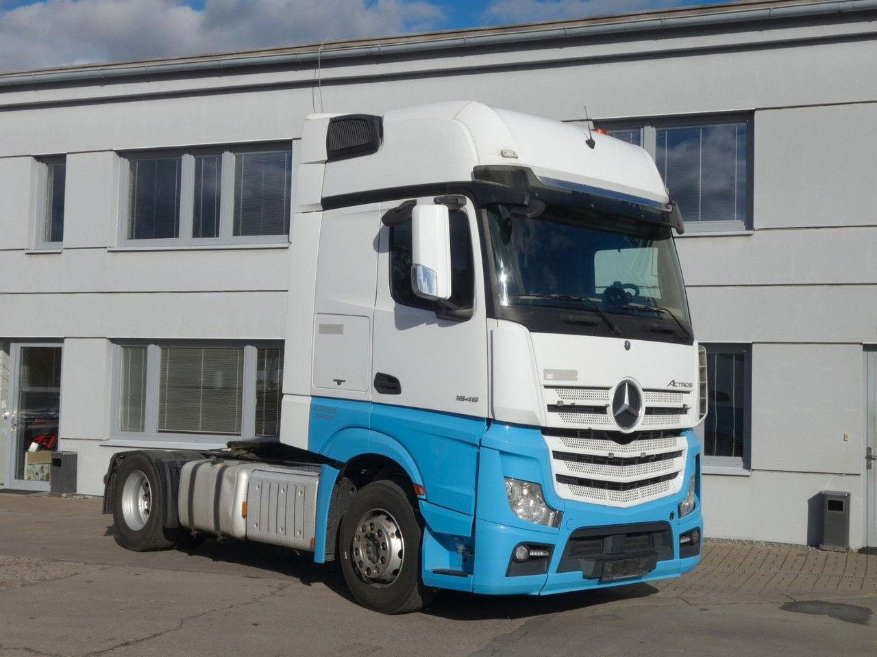 Mercedes-Benz Actros 1845 Giga Space, Standard - Tractor unit: picture 2 Mercedes-Benz Actros 1845 Giga Space, Standard - Tractor unit: picture 2