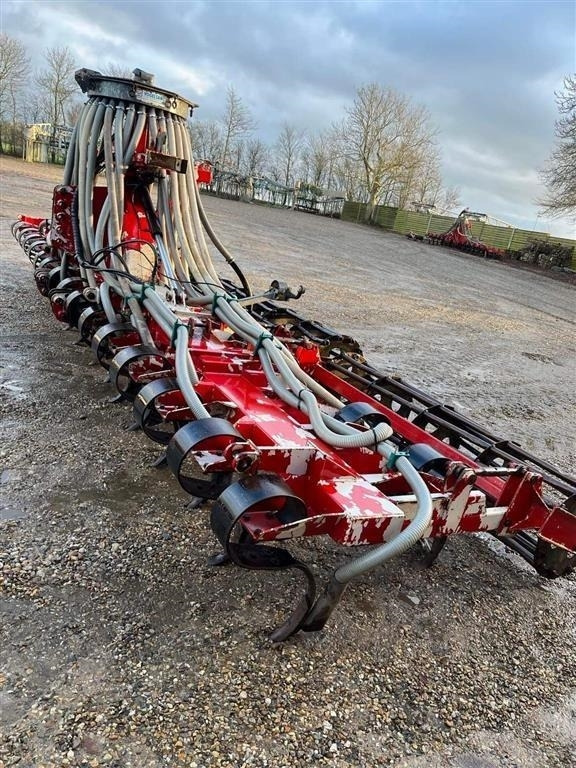 AP 8m Sortjords nedfælder m/ pakkevalse - Slurry injector: picture 3 AP 8m Sortjords nedfælder m/ pakkevalse - Slurry injector: picture 3