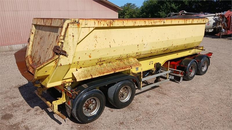 Renders 30 tons ROC16.20 - Municipal/ Special vehicle: picture 3 Renders 30 tons ROC16.20 - Municipal/ Special vehicle: picture 3