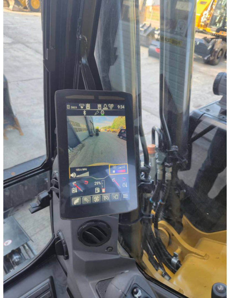 CAT 310 - Crawler excavator: picture 5 CAT 310 - Crawler excavator: picture 5