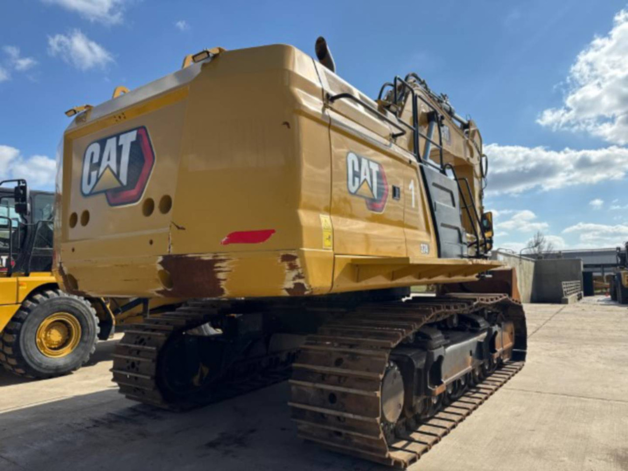 CAT 374 - Crawler excavator: picture 3 CAT 374 - Crawler excavator: picture 3