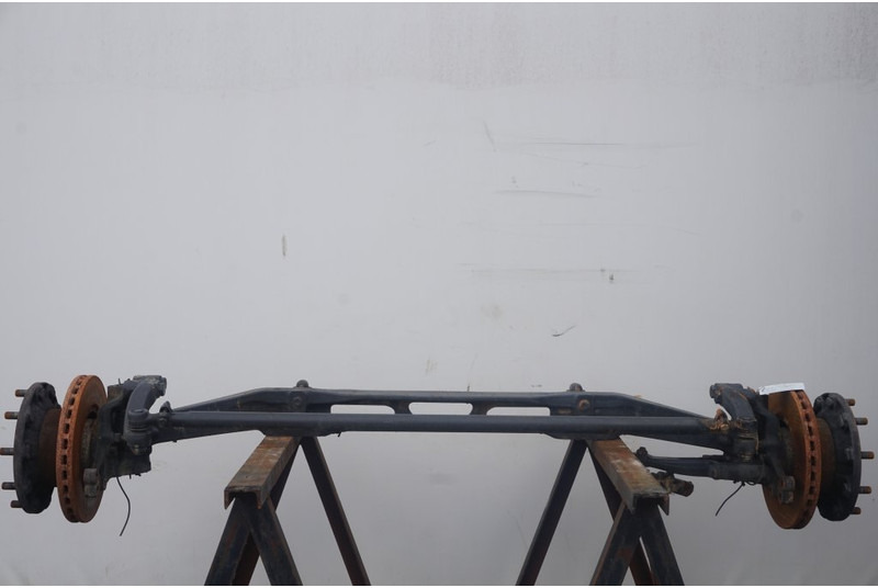 Mercedes-Benz F-8/C22.5 RECHT - Front axle for Truck: picture 1 Mercedes-Benz F-8/C22.5 RECHT - Front axle for Truck: picture 1