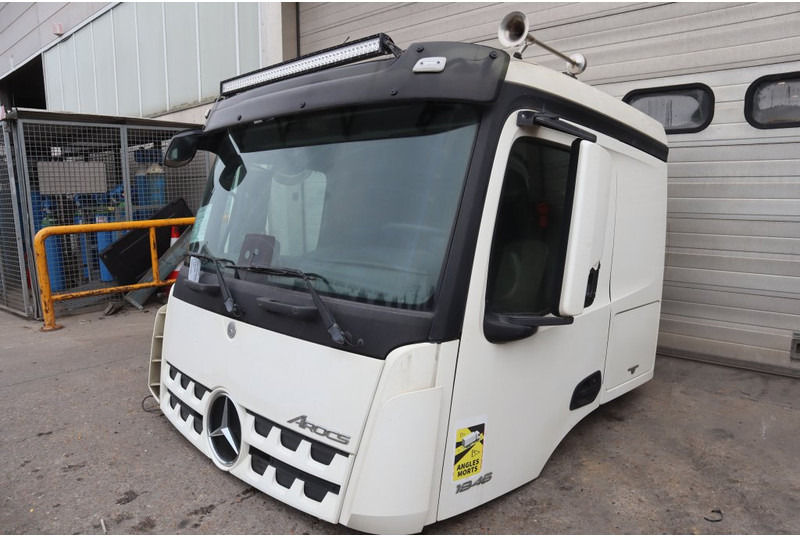 Mercedes-Benz L-STREAMSPACE 2.3MM 320 TUNNEL - Cab and interior for Truck: picture 2 Mercedes-Benz L-STREAMSPACE 2.3MM 320 TUNNEL - Cab and interior for Truck: picture 2