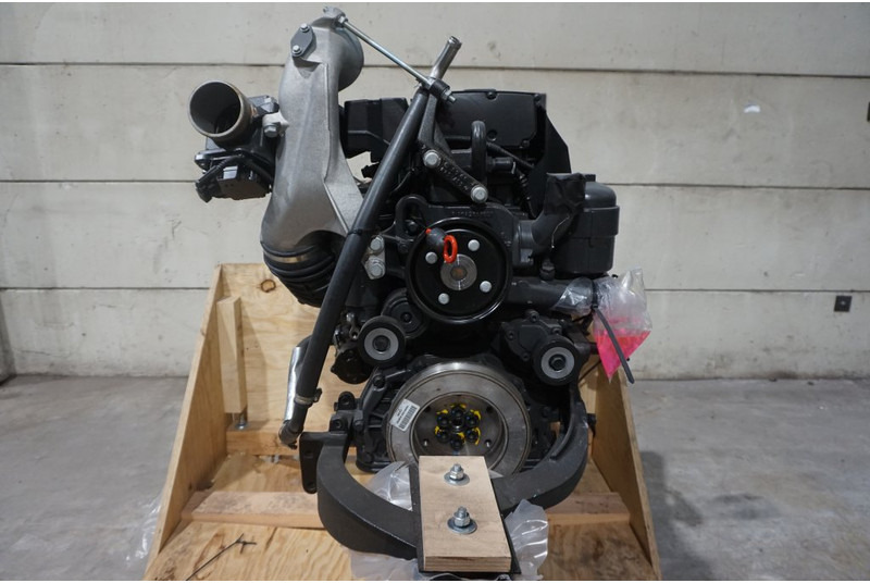 Mercedes-Benz OM924LA EURO5 NEW - Engine for Truck: picture 2 Mercedes-Benz OM924LA EURO5 NEW - Engine for Truck: picture 2