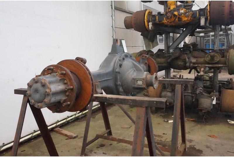 Mercedes-Benz R390-11/C-19.5 I=3.909 771 111 P 803860 - Rear axle for Truck: picture 1 Mercedes-Benz R390-11/C-19.5 I=3.909 771 111 P 803860 - Rear axle for Truck: picture 1