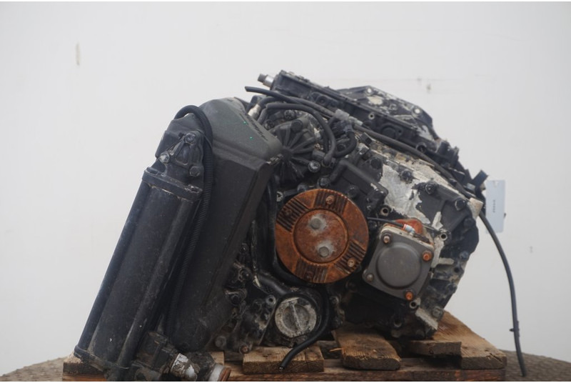 ZF 16S151OD+INT F2000 81.32003-6402 - Gearbox for Truck: picture 4 ZF 16S151OD+INT F2000 81.32003-6402 - Gearbox for Truck: picture 4