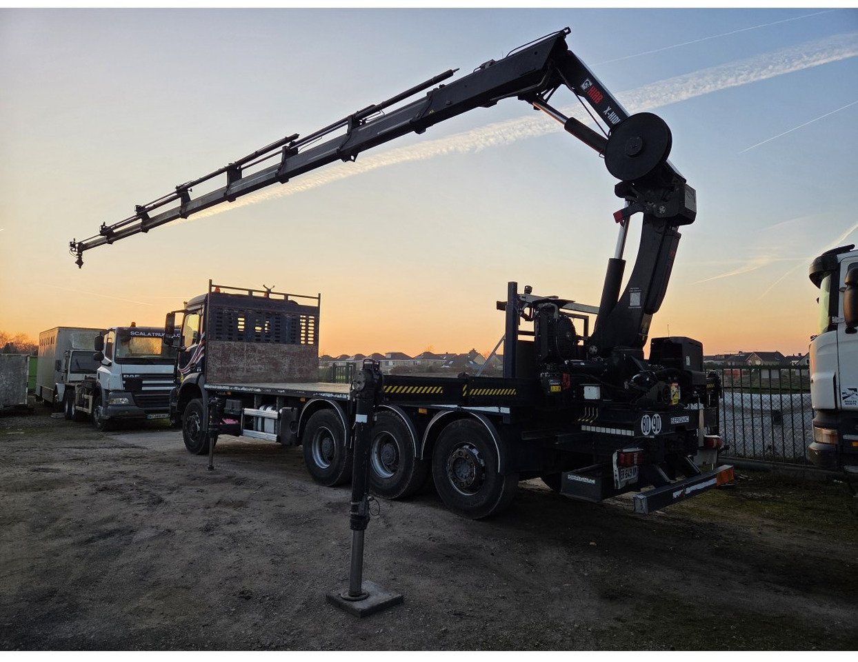 Mercedes Arocs 3240 8x4 Open Truck Crane HIAB X-HIDUO 258 E-7 7 extensions - Dropside/ Flatbed truck, Crane truck: picture 5 Mercedes Arocs 3240 8x4 Open Truck Crane HIAB X-HIDUO 258 E-7 7 extensions - Dropside/ Flatbed truck, Crane truck: picture 5