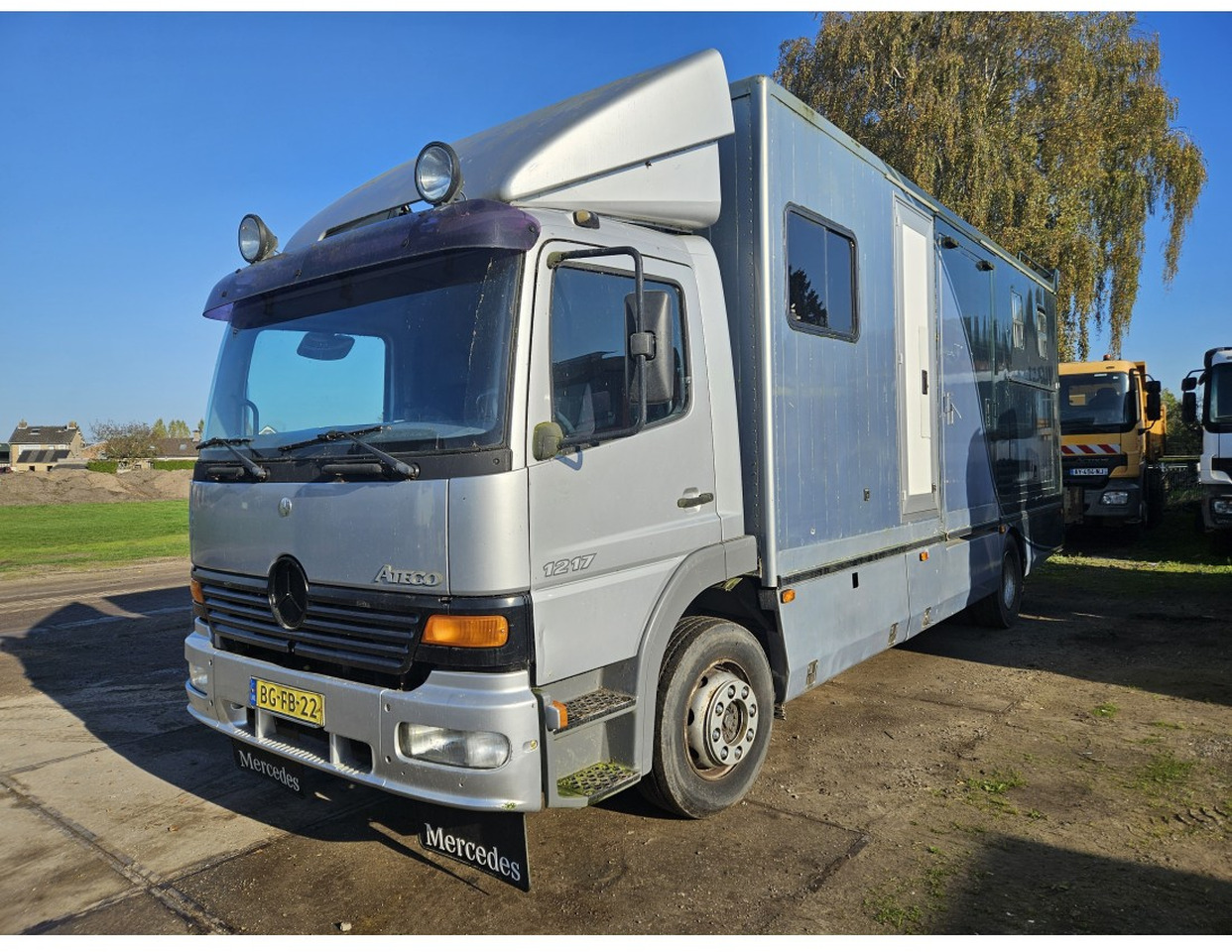 Mercedes Atego 1217 L 4x2 Horse transport Dutch Truck - Horse truck: picture 1 Mercedes Atego 1217 L 4x2 Horse transport Dutch Truck - Horse truck: picture 1