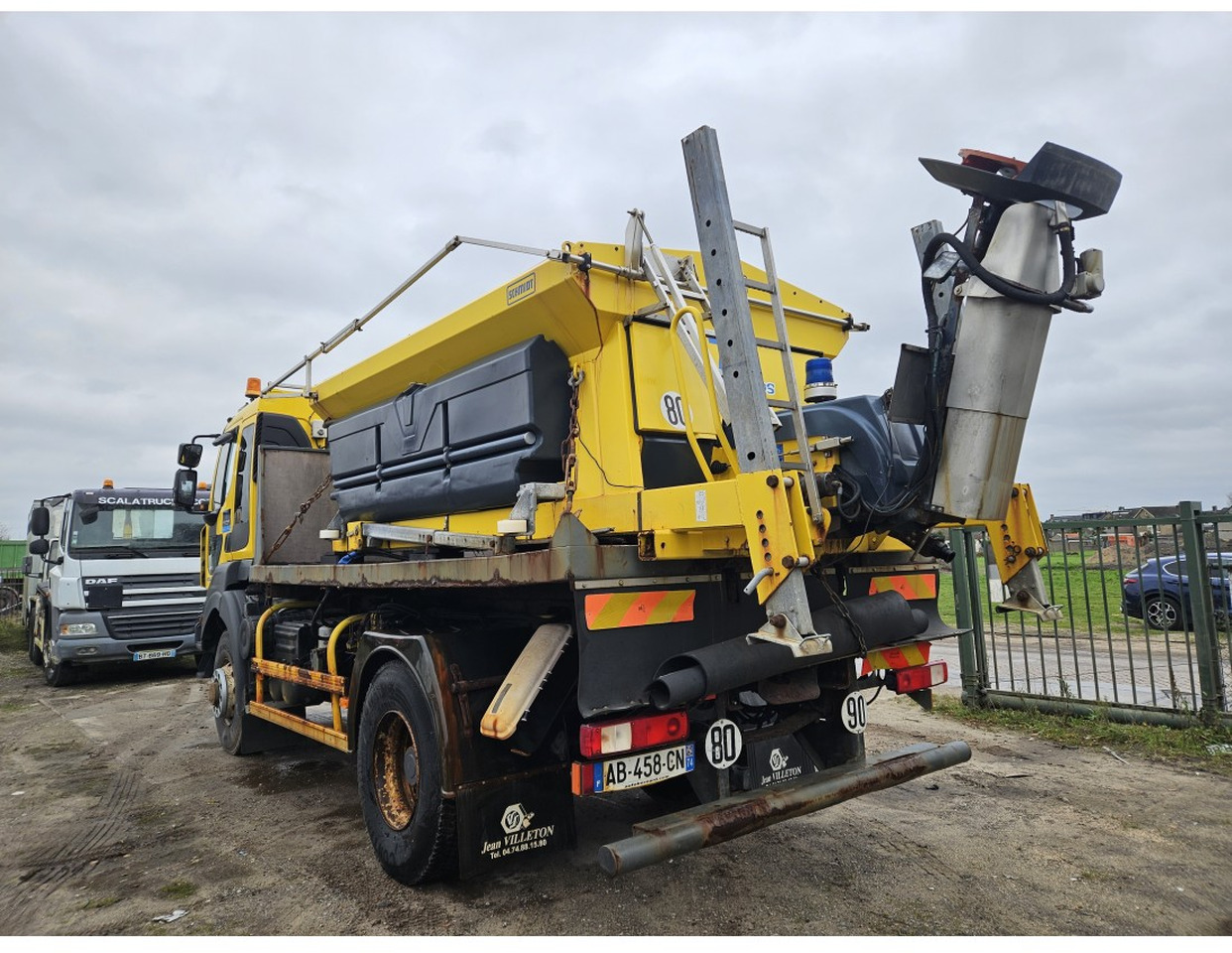 Renault Kerax 450 4x4 Salt spreader Gritter - Tipper: picture 2 Renault Kerax 450 4x4 Salt spreader Gritter - Tipper: picture 2
