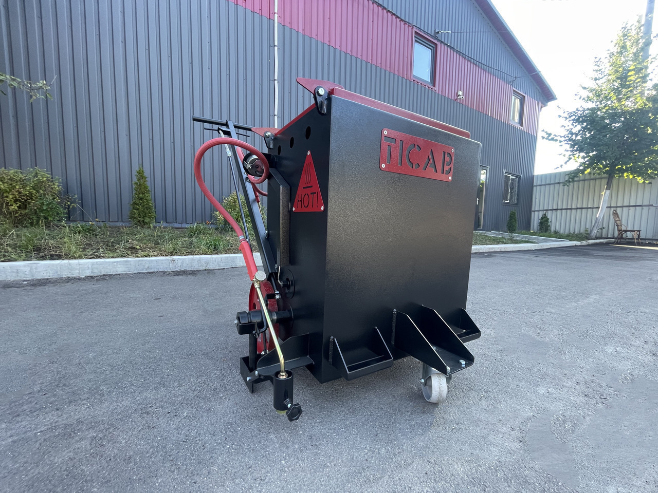 TICAB Mini Crack Sealing Machine , Hand Push Crack Fill Machine, Manufacturer - Bitumen sprayer: picture 3 TICAB Mini Crack Sealing Machine , Hand Push Crack Fill Machine, Manufacturer - Bitumen sprayer: picture 3