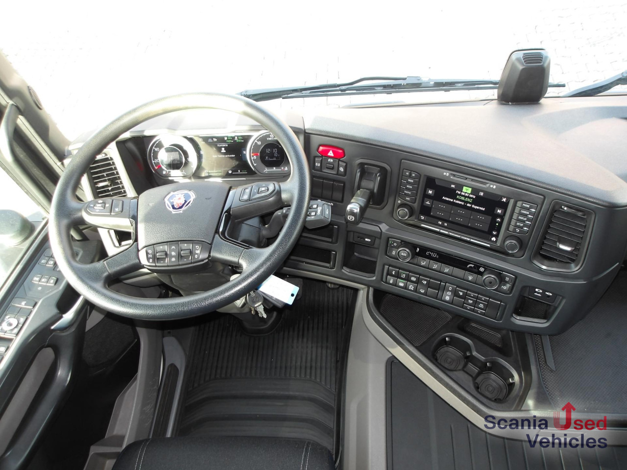 SCANIA R 460 NA - HYDRAULIK - ACC - HIGHLINE - ADR AT - Tractor unit: picture 3 SCANIA R 460 NA - HYDRAULIK - ACC - HIGHLINE - ADR AT - Tractor unit: picture 3