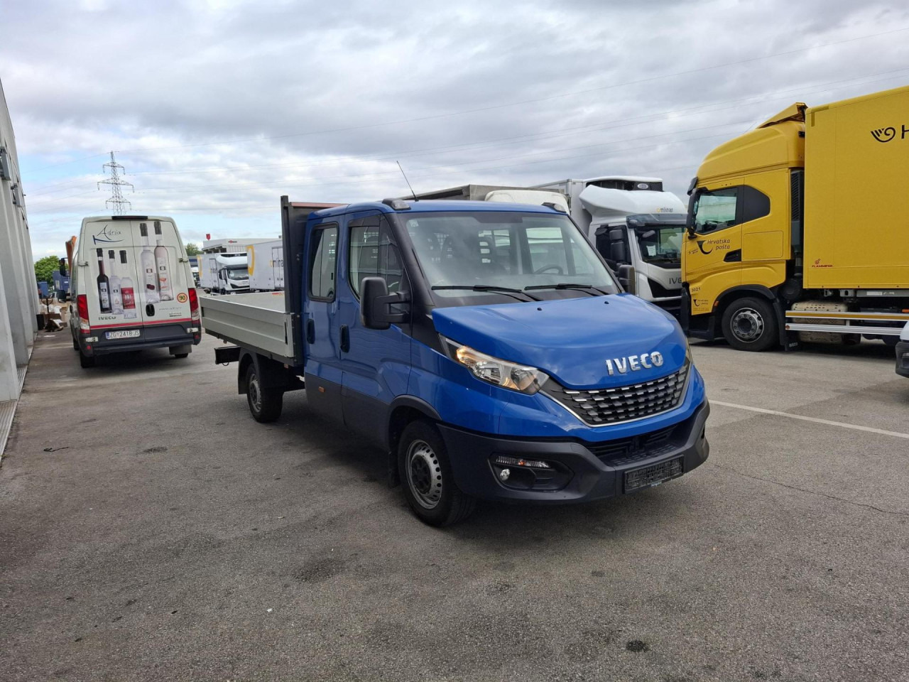 IVECO Daily 35S16A8 - Panel van, Crew cab van: picture 2 IVECO Daily 35S16A8 - Panel van, Crew cab van: picture 2