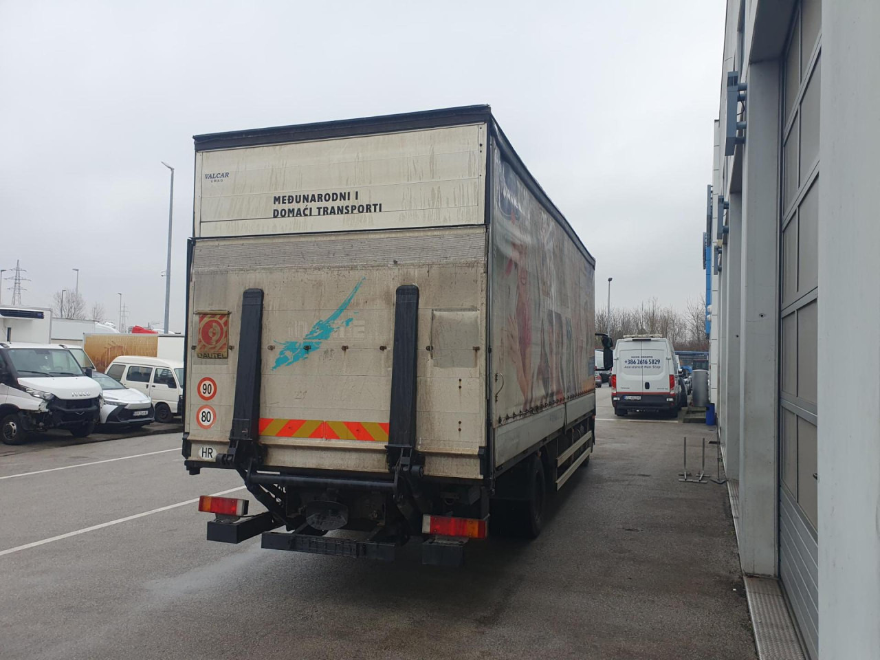 IVECO Eurocargo ML120E25 - Curtain side truck: picture 4 IVECO Eurocargo ML120E25 - Curtain side truck: picture 4