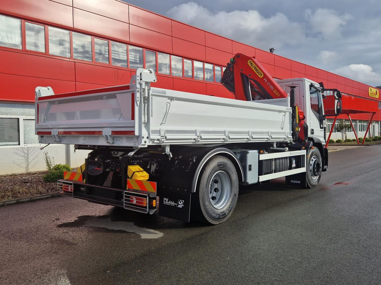 IVECO Eurocargo ML180E32 - Tipper: picture 5 IVECO Eurocargo ML180E32 - Tipper: picture 5