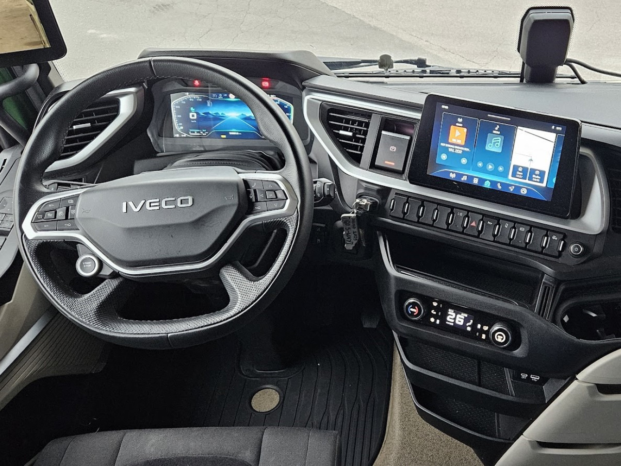 IVECO S-Way AS440S50T/P - Tractor unit: picture 3 IVECO S-Way AS440S50T/P - Tractor unit: picture 3