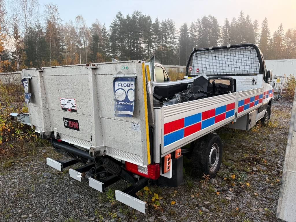 Komplett Flak, bakgavelhiss & verktygslådor  - Frame/ Chassis for Truck: picture 1 Komplett Flak, bakgavelhiss & verktygslådor  - Frame/ Chassis for Truck: picture 1