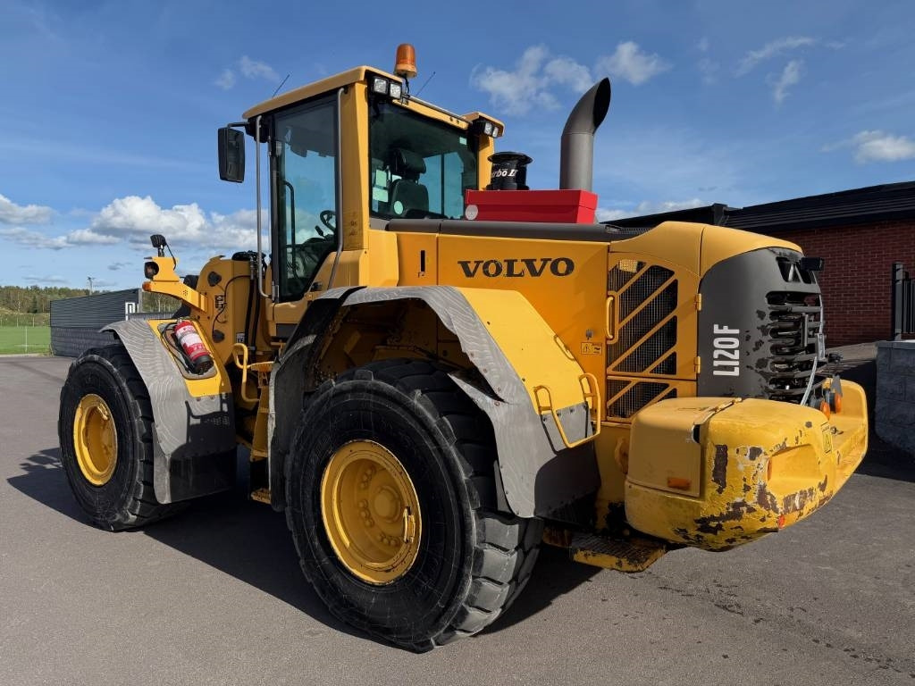 Volvo L 120 F - Wheel loader: picture 2 Volvo L 120 F - Wheel loader: picture 2