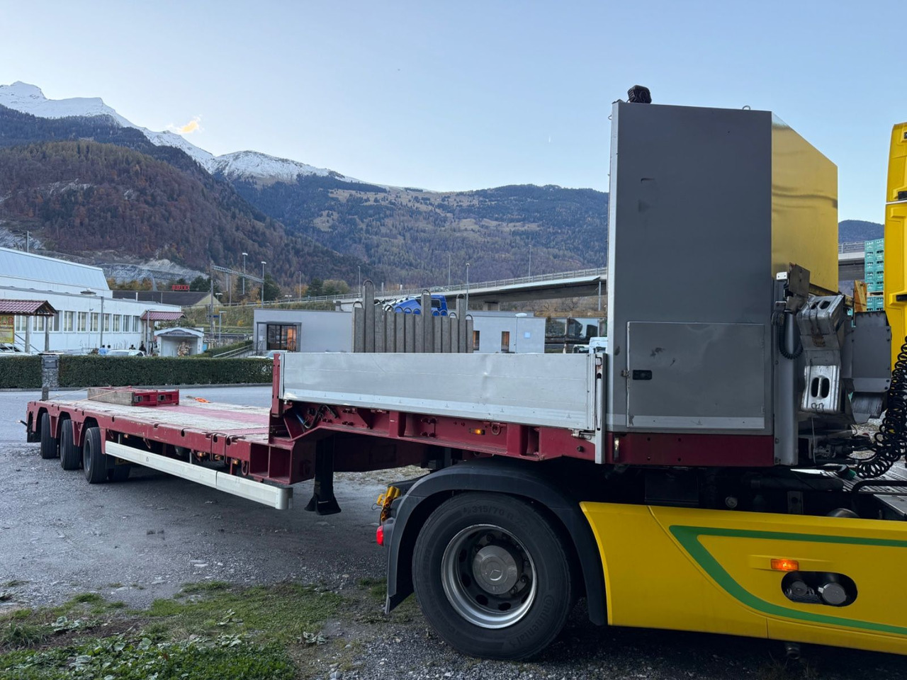 Doll S3H-T, teleskopierbar, Funk, 48ton - Low loader semi-trailer: picture 2 Doll S3H-T, teleskopierbar, Funk, 48ton - Low loader semi-trailer: picture 2