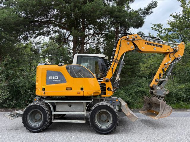 Liebherr A910 Compact Litronic,4 Schaufeln,Schnellwechsle - Wheel excavator: picture 2 Liebherr A910 Compact Litronic,4 Schaufeln,Schnellwechsle - Wheel excavator: picture 2