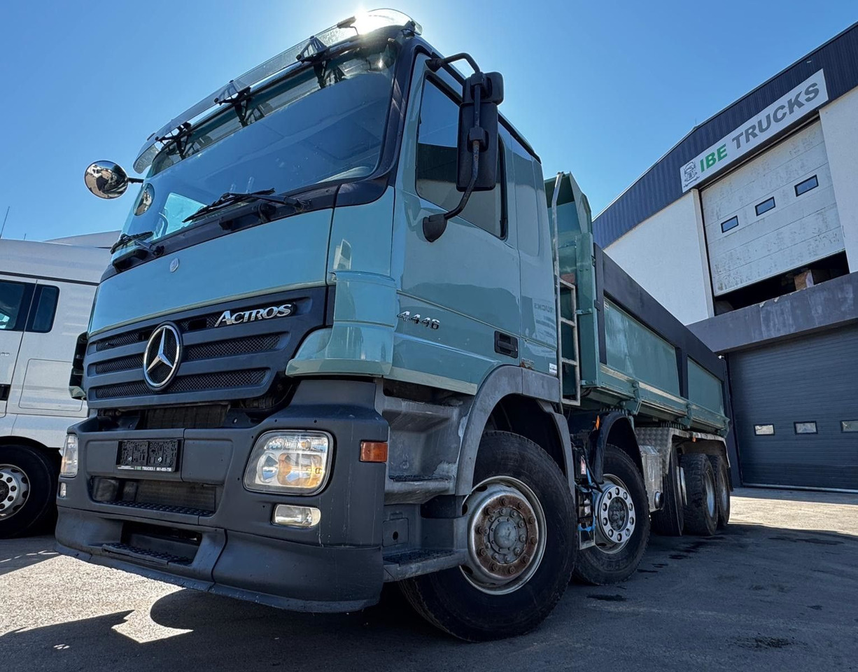 Mercedes-Benz Actros 4446 10x4, E5, MP2, EPS, Retarder - Tipper: picture 3 Mercedes-Benz Actros 4446 10x4, E5, MP2, EPS, Retarder - Tipper: picture 3