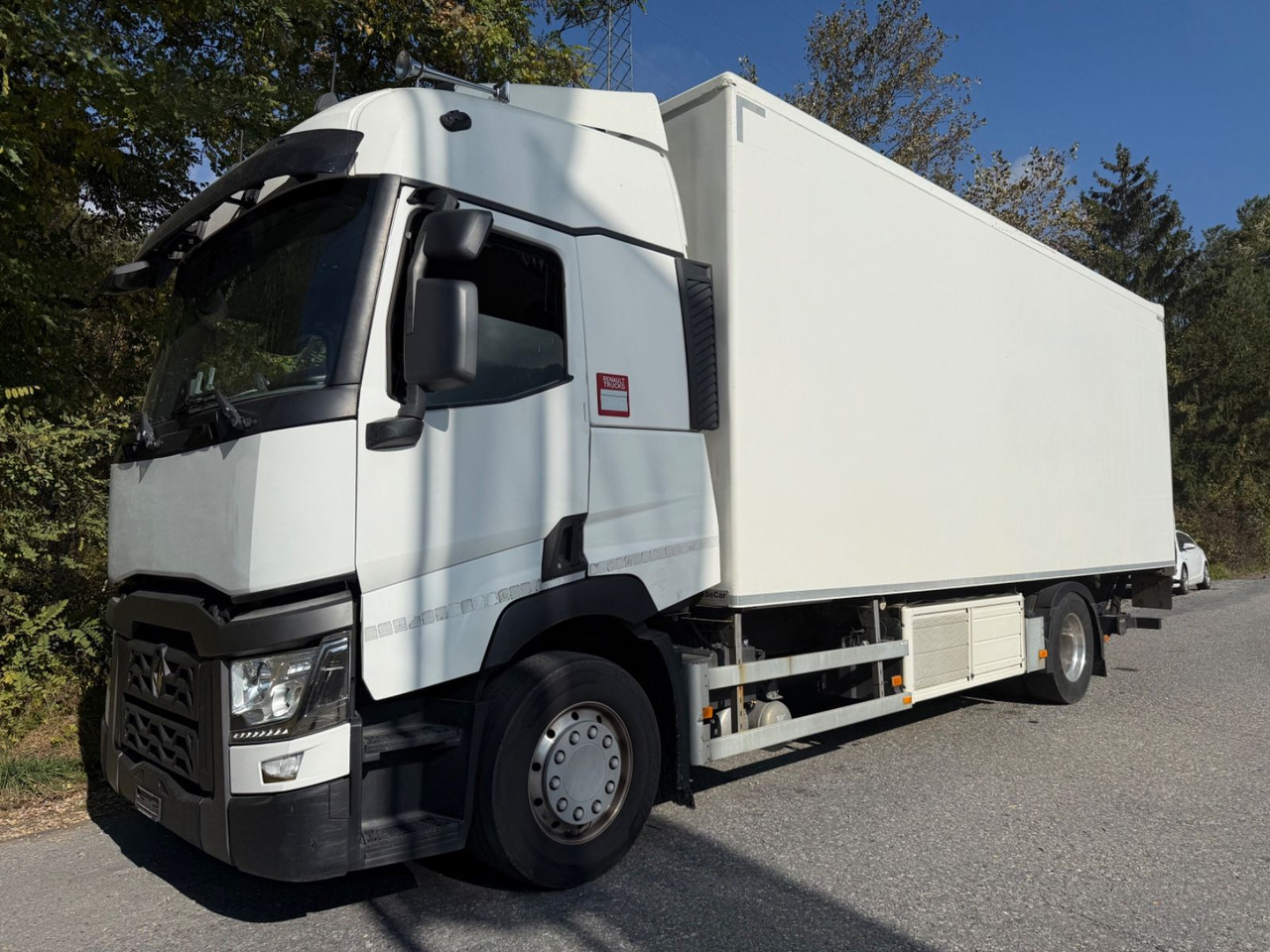 Renault T460 4x2, E 6, Carrier U850, -30C, Ladebordwand - Refrigerated truck: picture 1 Renault T460 4x2, E 6, Carrier U850, -30C, Ladebordwand - Refrigerated truck: picture 1
